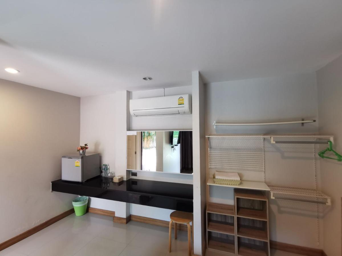 Smile Resort Sriracha Si Racha Exterior photo